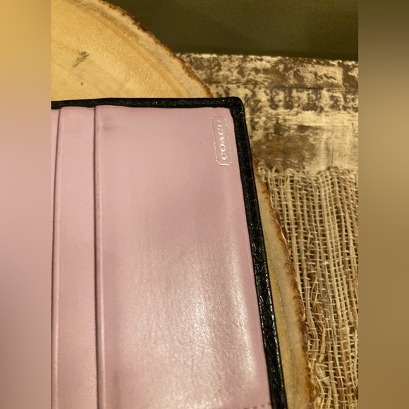 Coach Signature, Trifold Longer Wallet Black Print Pink  Leather Interior. - Picture 7 of 8